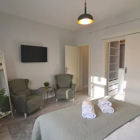Charming Getaway In The Heart Of Beyolu