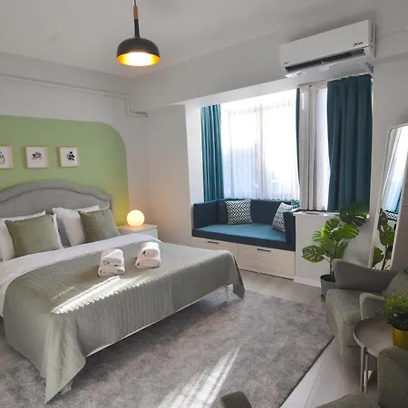 Charming Getaway In The Heart Of Beyolu *